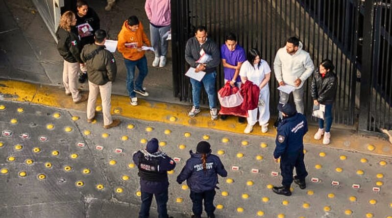 Claudia Sheinbaum detalla que 10,485 son mexicanos y 2,970 extranjeros; Gobierno ofrece apoyo médico y laboral a repatriados mientras EE.UU. intensifica deportaciones.