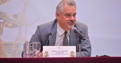 El embajador ruso, Viktor Sofinskiy, destaca el potencial de cooperación en energía nuclear y transición ecológica, reforzando la relación bilateral en sectores estratégicos.