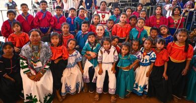 La presidenta de Mèxico reafirma su compromiso con los pueblos originarios al reintegrar más de 5 mil hectáreas a comunidades wixaritari en La Yesca, Nayarit