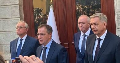 En Estambul, ambas delegaciones discuten intercambios masivos de prisioneros, devolución de niños y un posible alto el fuego parcial tras tres años sin diálogo directo.