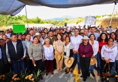 Con una inversión de 12 millones de pesos, Margarita González Saravia entregó la rehabilitación del camino a Xochitlán, beneficiando a más de 75 mil habitantes.