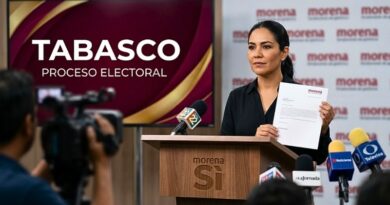 Andrés Manuel López Beltrán se separa de la Secretaría de Organización de Morena rumbo a los comicios en Tabasco; Ariadna Montiel reconoce su gestión.