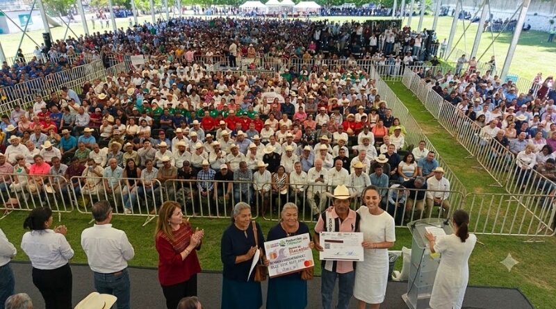 La incorporación de 2 mil 548 cañeros a programas federales y el aumento de exportaciones de azúcar refuerzan al sector rural de Morelos.
