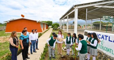Con una inversión conjunta entre el gobierno estatal y federal, la Telesecundaria CE-Acatl en San Agustín Amatlipac estrena espacios rehabilitados que fortalecen el desarrollo educativo y comunitario