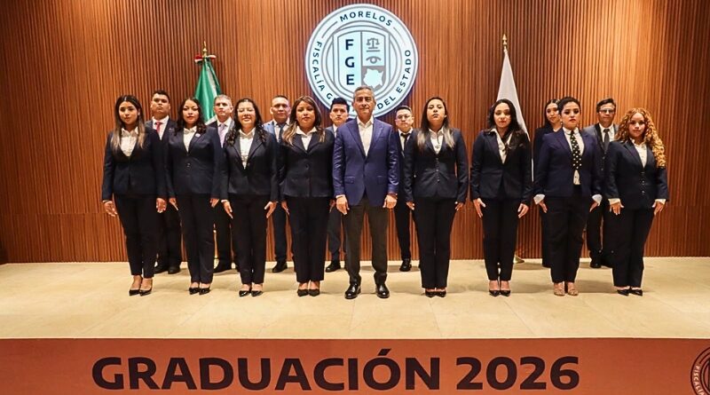 Blumenkron Escobar tomó protesta a los nuevos funcionarios, formados con recursos propios de la institución, y los llamó a priorizar a las víctimas.