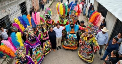 Comparsas de varias regiones de Morelos se dieron cita en Cuautla para una jornada de música, color y gastronomía local.