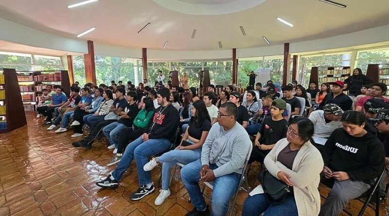 Integrantes de “Jóvenes Unen al Barrio” aprendieron a detectar llamadas sospechosas y a conocer las tácticas que usan los delincuentes para engañar