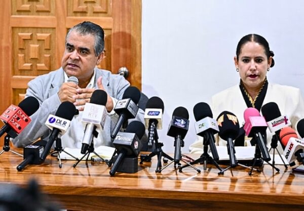 El IEBEM y la Sección 19 del SNTE acordarán mesas de revisión para recibir pruebas de docentes inconformes con la valoración de constancias en la Promoción Horizontal 2026.