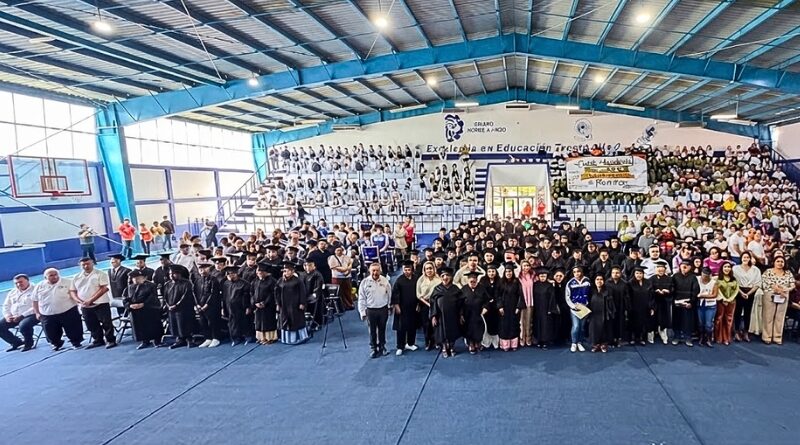 La gobernadora Margarita González Saravia entregó certificados en Zacatepec; AlfabetizaTec acerca a más personas a aprender a leer y concluir estudios